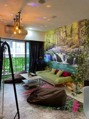 Mercu Summer Suite KLCC with Karaoke in Garden apartment